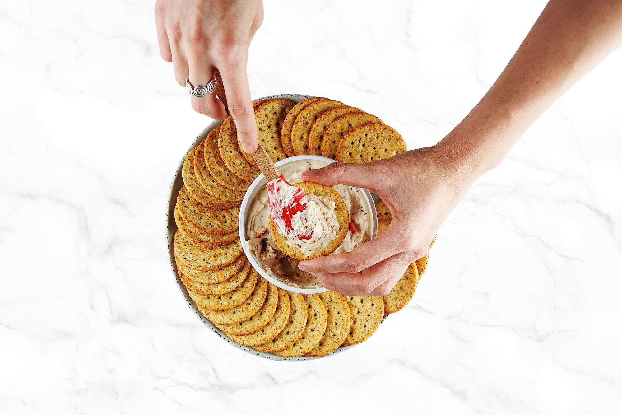 Organic multigrain water crackers Wellington Crackers