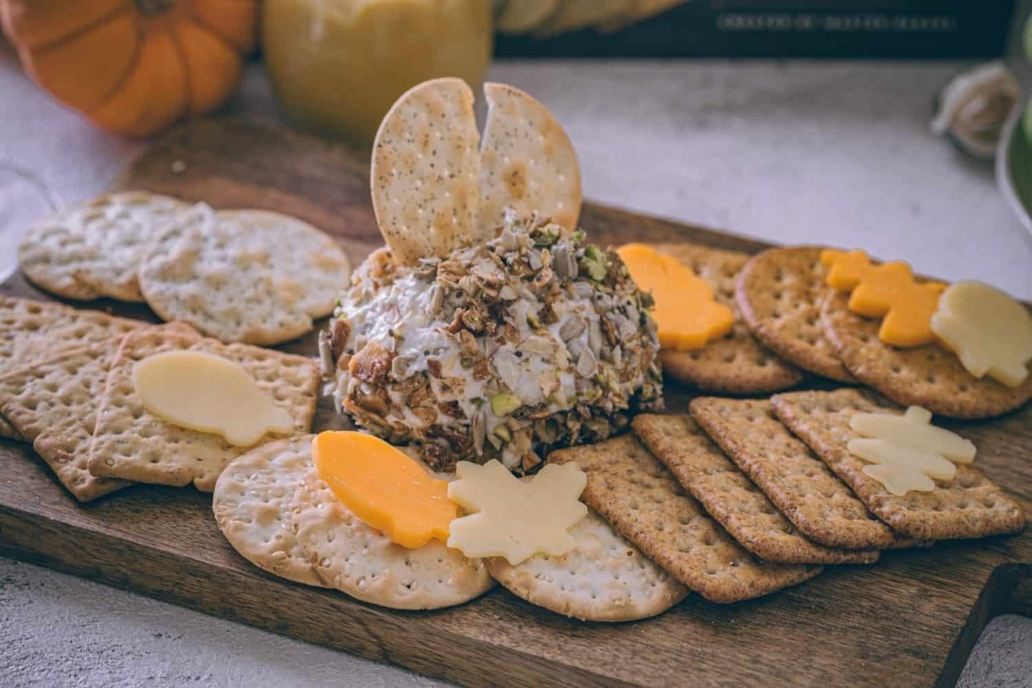 Harvest Cheese Ball Wellington Crackers